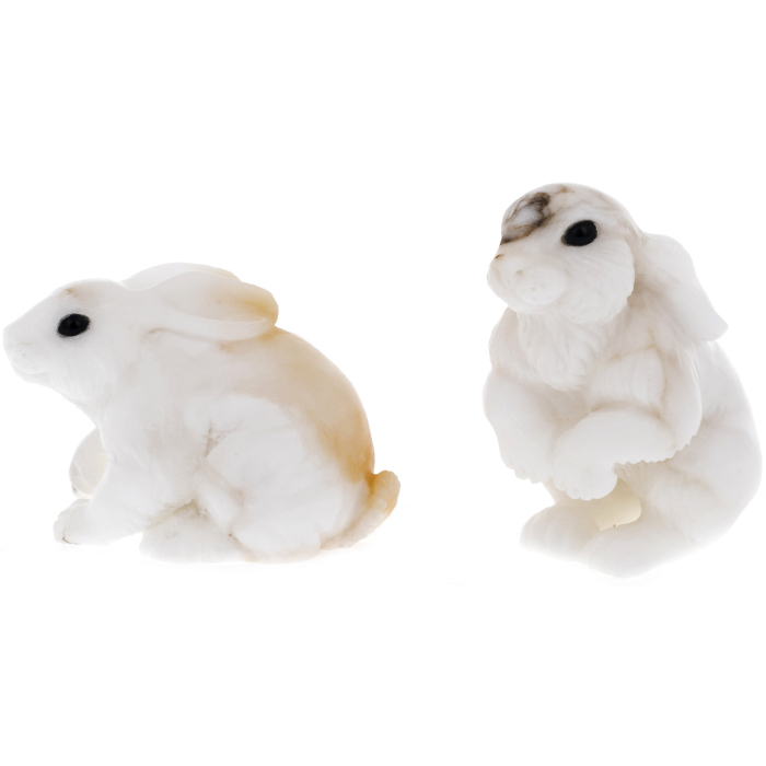 Sculptures made of anhydrite "A couple of bunnies"